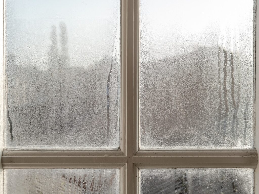 exceso de humedad en casa en invierno