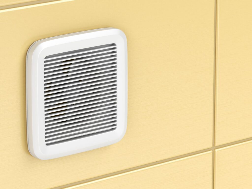 ventilar baño para evitar moho